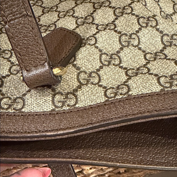 Gucci Tote - Picture 13 of 15